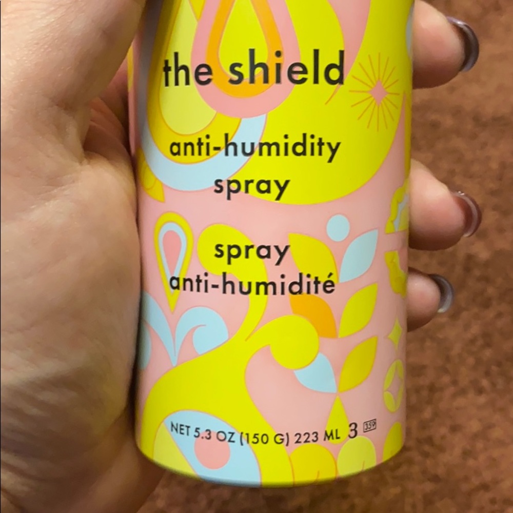 Amika the shield anti-humidity spray - Picture 3 of 4